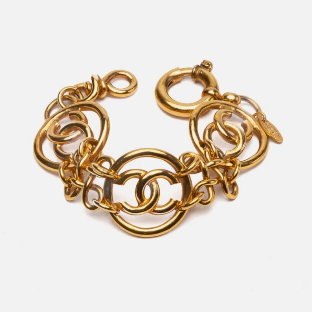 CHANEL Vintage Gold CC Logo Openwork Round Link Bracelet